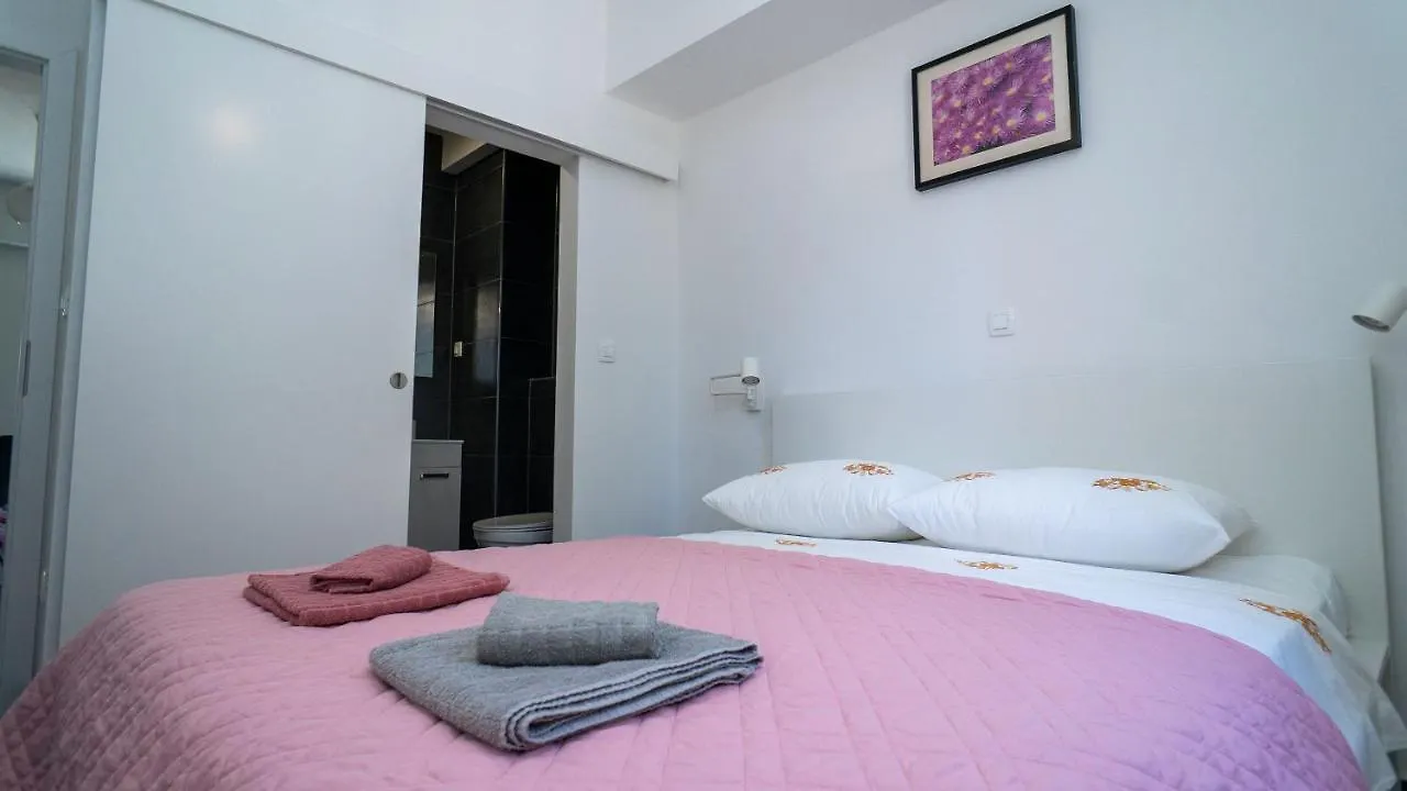 Apartments Annela Trogir