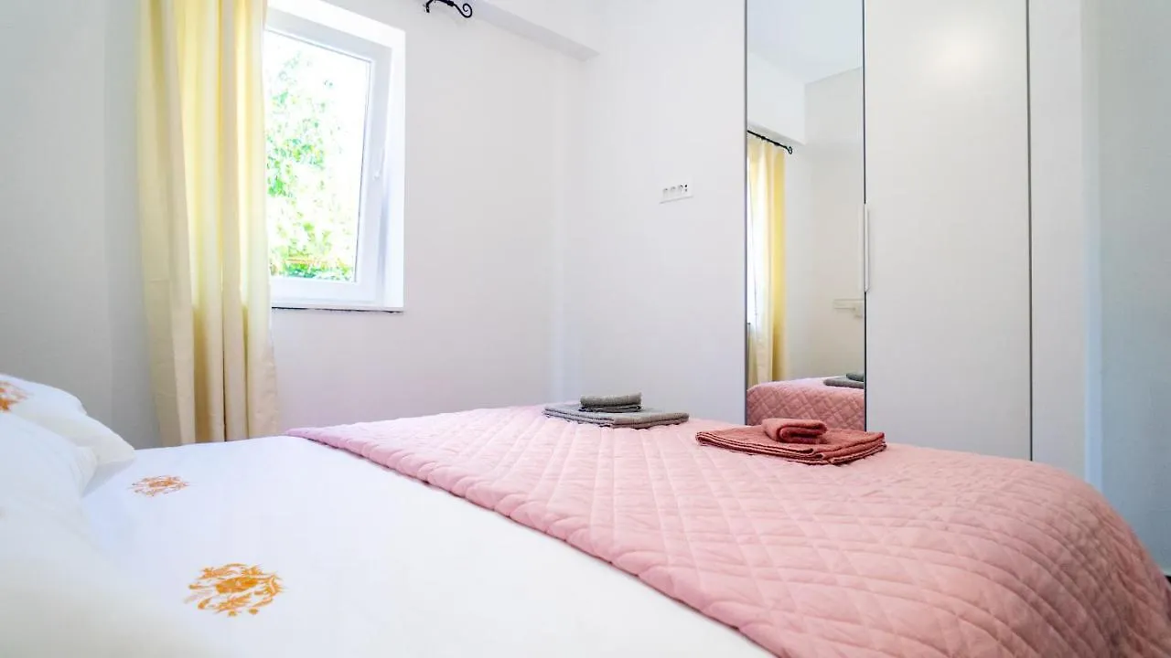 Apartments Annela Trogir 0*,  Croatia
