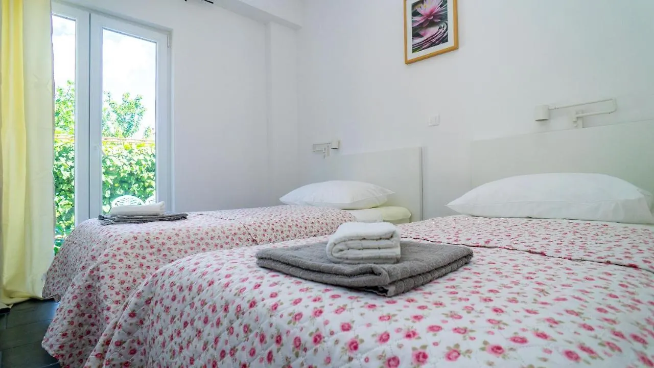 Apartments Annela Trogir
