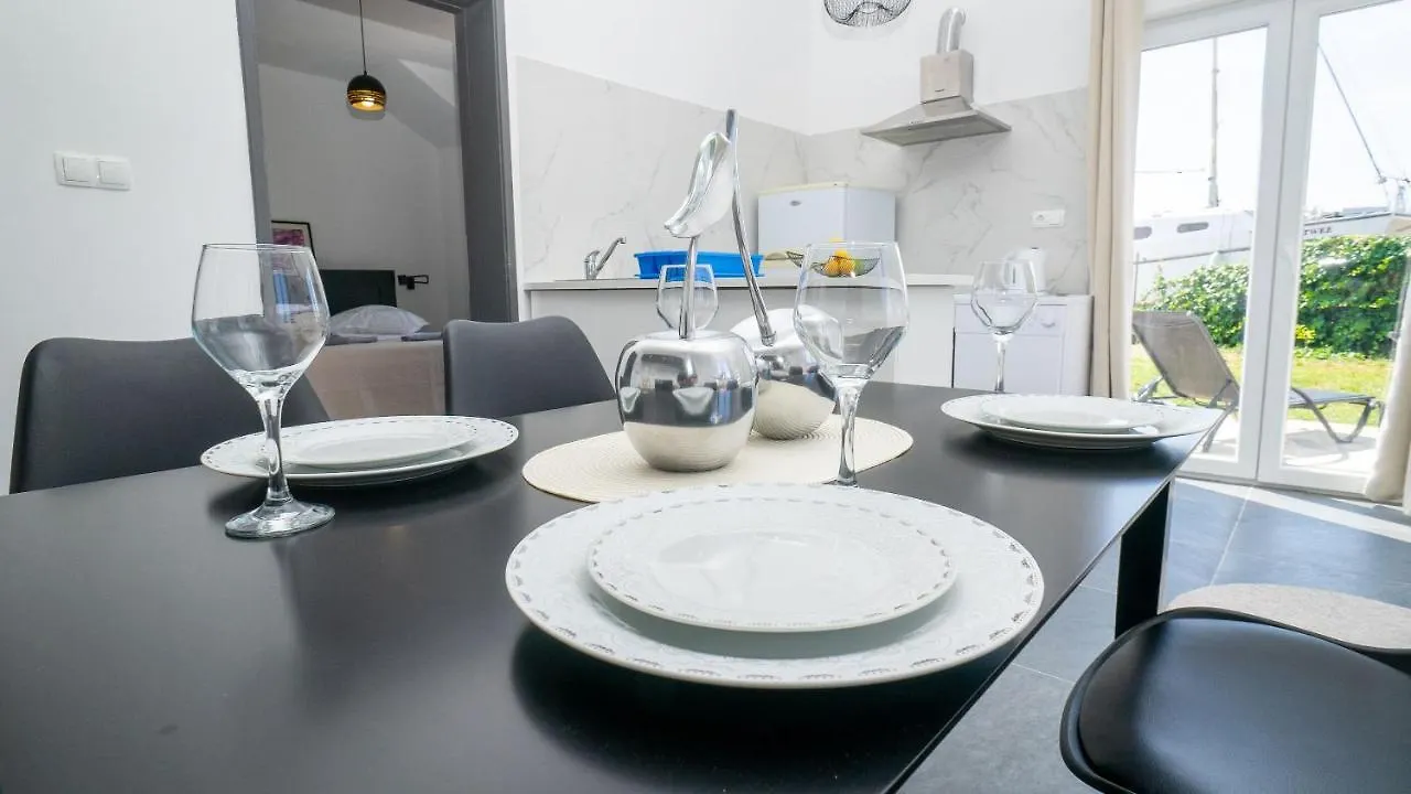 Apartments Annela Trogir